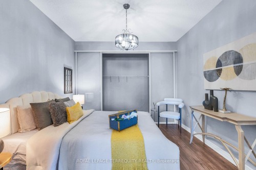 406-385 Prince Of Wales Street, Mississauga, ON - Indoor Photo Showing Bedroom