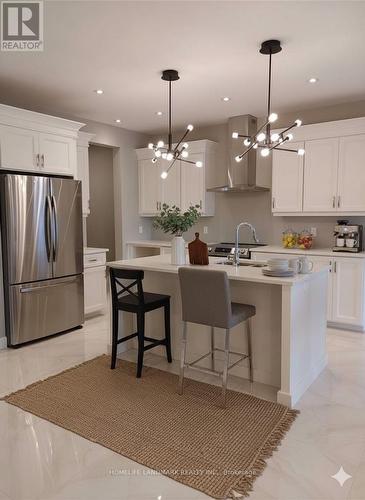 53 Carrick Trail, Welland, ON - Indoor Photo Showing Kitchen With Upgraded Kitchen