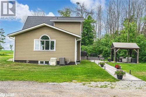 1783 County Road 6 South, Springwater, ON - Outdoor