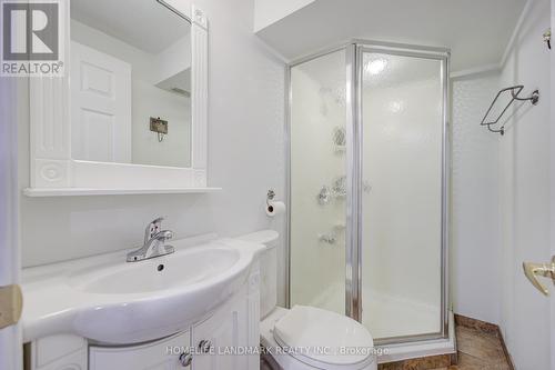 16 Gauguin Avenue, Vaughan, ON - Indoor Photo Showing Bathroom