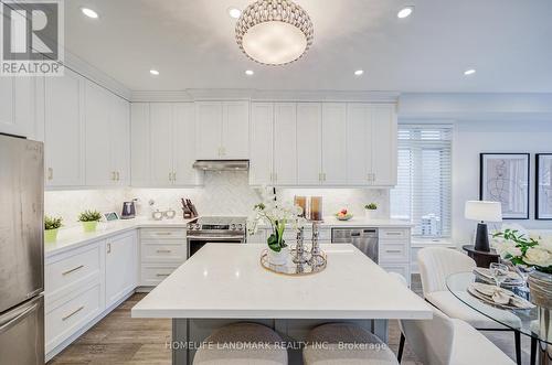 16 Gauguin Avenue, Vaughan, ON - Indoor Photo Showing Kitchen With Upgraded Kitchen