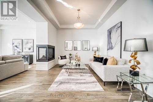 3190 William Cutmore Boulevard, Oakville, ON - Indoor Photo Showing Living Room