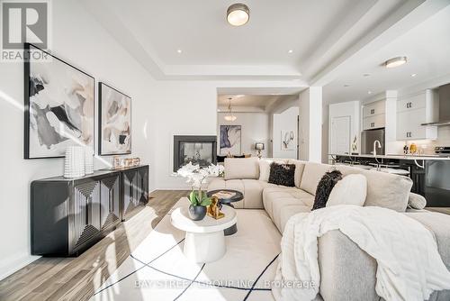 3190 William Cutmore Boulevard, Oakville, ON - Indoor