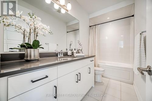 3190 William Cutmore Boulevard, Oakville, ON - Indoor Photo Showing Bathroom