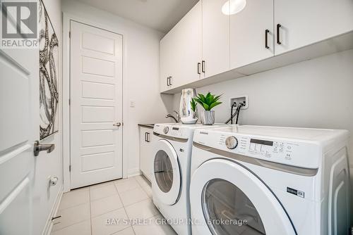3190 William Cutmore Boulevard, Oakville, ON - Indoor Photo Showing Laundry Room