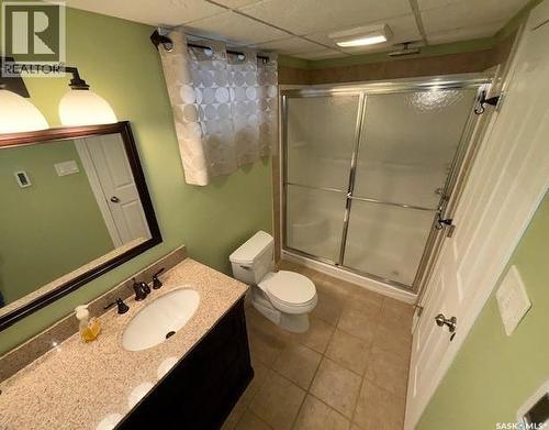 1013 Grayson Crescent, Moose Jaw, SK - Indoor Photo Showing Bathroom
