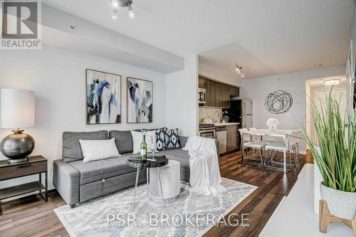 520 - 20 Joe Shuster Way, Toronto, ON - Indoor Photo Showing Living Room