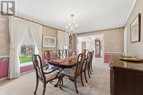 4307 Garnetwood Chase, Mississauga, ON - Indoor Photo Showing Dining Room