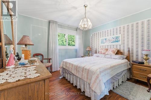 4307 Garnetwood Chase, Mississauga, ON - Indoor Photo Showing Bedroom