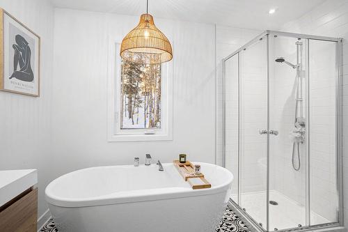 Salle de bains - 4701  - 4703 Rue Du Gai-Luron, Sainte-Adèle, QC - Indoor Photo Showing Bathroom