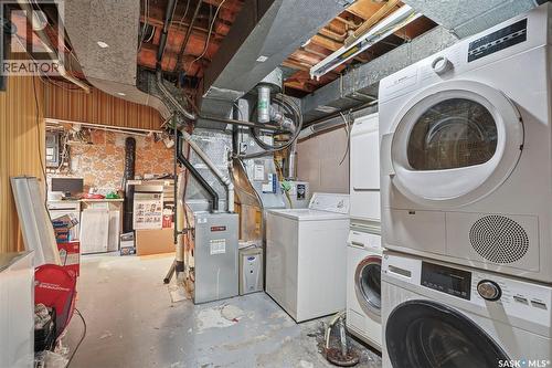 3020 14Th Street E, Saskatoon, SK - Indoor Photo Showing Laundry Room