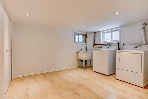 Salle de lavage - 10202 Rue Berri, Montréal (Ahuntsic-Cartierville), QC - Indoor Photo Showing Laundry Room