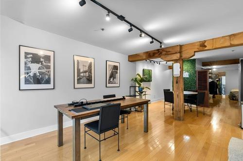 Dining room - 402-415 Rue Des Récollets, Montréal (Ville-Marie), QC - Indoor Photo Showing Dining Room