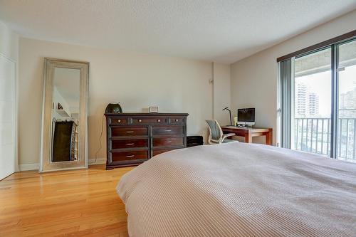 Chambre à coucher principale - H-3-5955 Av. Wilderton, Montréal (Côte-Des-Neiges/Notre-Dame-De-Grâce), QC - Indoor Photo Showing Bedroom