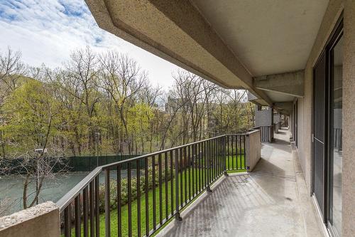 Balcon - H-3-5955 Av. Wilderton, Montréal (Côte-Des-Neiges/Notre-Dame-De-Grâce), QC - Outdoor With Balcony With Exterior