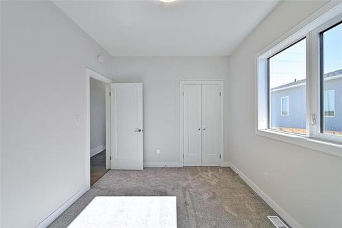 11 Parkrose Pl, St Adolphe, MB 