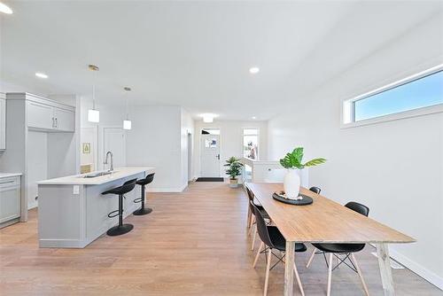 11 Parkrose Pl, St Adolphe, MB 