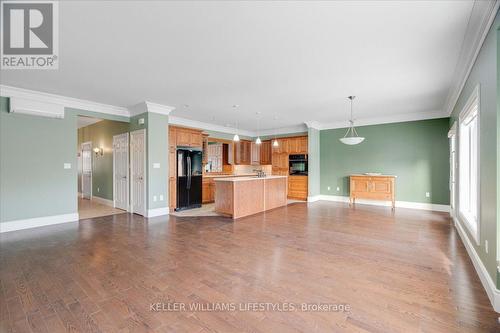 21 - 5969 Townsend Line, Lambton Shores (Forest), ON - Indoor Photo Showing Other Room