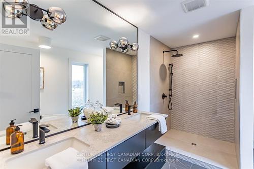 Lot 128 Big Leaf Trail, London South (South V), ON - Indoor Photo Showing Bathroom