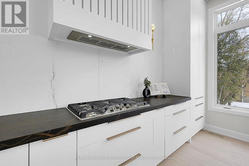 623 Rowanwood Avenue, Ottawa, ON - Indoor Photo Showing Kitchen