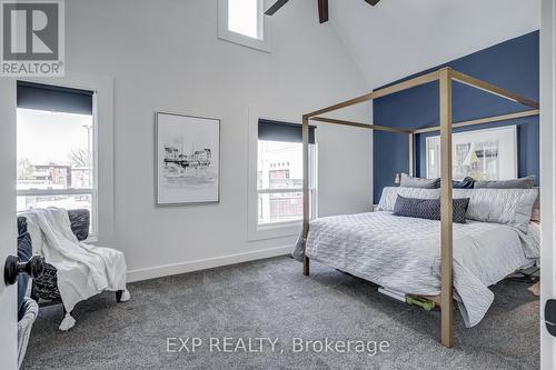 14 Milton Avenue, Hamilton, ON - Indoor Photo Showing Bedroom