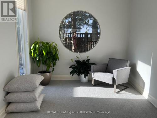 65 Chatsworth Drive, Toronto, ON - Indoor