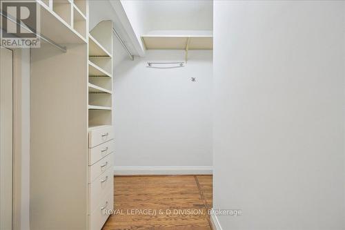 65 Chatsworth Drive, Toronto, ON - Indoor