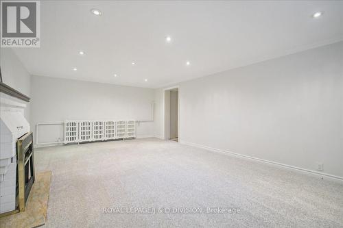 65 Chatsworth Drive, Toronto, ON - Indoor Photo Showing Laundry Room