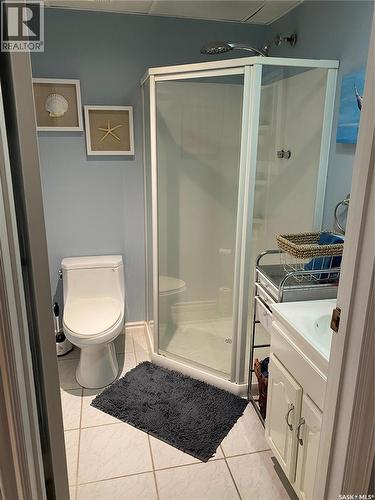 5 Cardinal Bay, Yorkton, SK - Indoor Photo Showing Bathroom