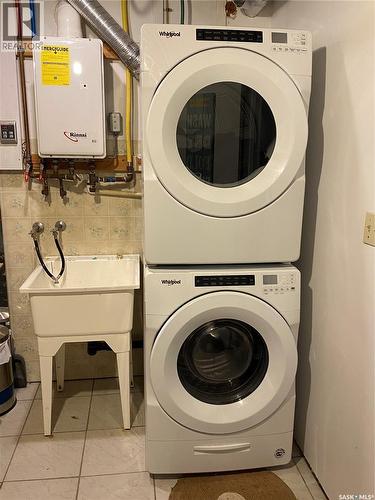 5 Cardinal Bay, Yorkton, SK - Indoor Photo Showing Laundry Room