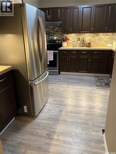 5 Cardinal Bay, Yorkton, SK - Indoor Photo Showing Kitchen
