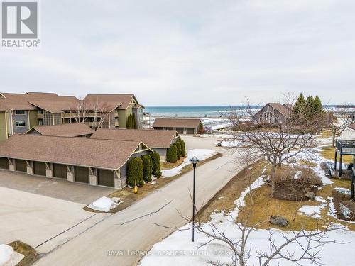 Back of 465 Mariners Way - 465 Mariners Way, Collingwood, ON - Outdoor