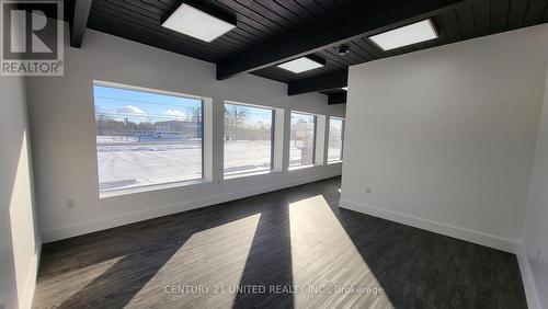 Unit 2 - 382 Parkhill Road E, Douro-Dummer, ON 