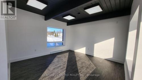 Unit 2 - 382 Parkhill Road E, Douro-Dummer, ON 