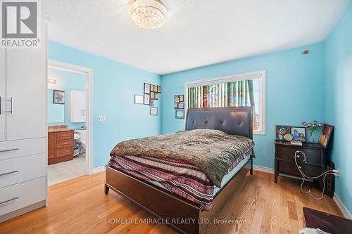 26 Goldsboro Road, Brampton, ON - Indoor Photo Showing Bedroom