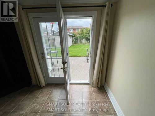 1575 Corkstone Glade, Mississauga, ON - Indoor Photo Showing Other Room