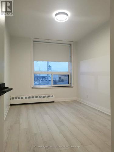 6 - 2135 Jane Street, Toronto, ON - Indoor Photo Showing Other Room