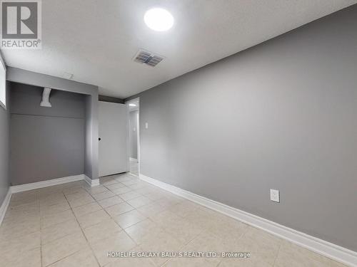 76 Lowry Square, Toronto, ON - Indoor Photo Showing Other Room