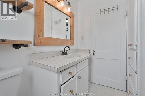 8554 Middle Line, Charing Cross, ON - Indoor Photo Showing Bathroom