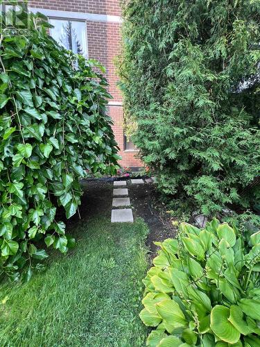 105 - 5 Shady Golfway, Toronto, ON - Outdoor