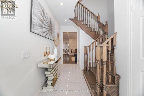 52 Blackberry Valley Crescent, Caledon, ON - Indoor Photo Showing Other Room