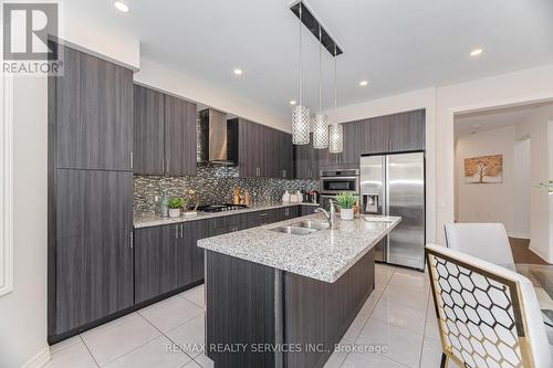 52 Blackberry Valley Crescent, Caledon, ON - Indoor Photo Showing Kitchen With Double Sink With Upgraded Kitchen
