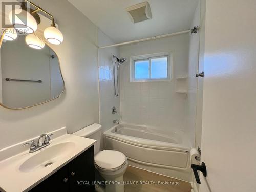 3 - 3 Glenarden Crescent, Belleville (Belleville Ward), ON - Indoor Photo Showing Bathroom