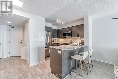 612 - 125 Western Battery Road, Toronto, ON - Indoor Photo Showing Kitchen With Upgraded Kitchen