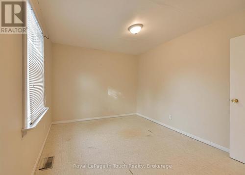 95 Westmount Drive N, Orillia, ON - Indoor Photo Showing Other Room