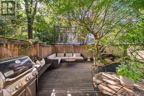 25 Bishop Street, Toronto, ON - Outdoor