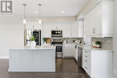 304 - 1109 Millwood Avenue, Brockville, ON - Indoor Photo Showing Kitchen With Upgraded Kitchen