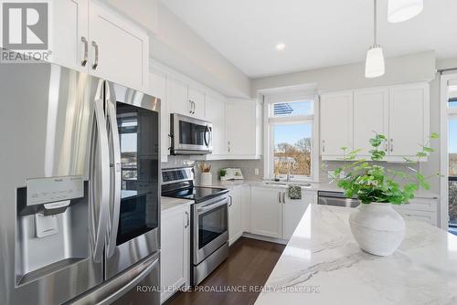 304 - 1109 Millwood Avenue, Brockville, ON - Indoor Photo Showing Kitchen