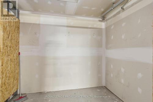 304 - 1109 Millwood Avenue, Brockville, ON - Indoor