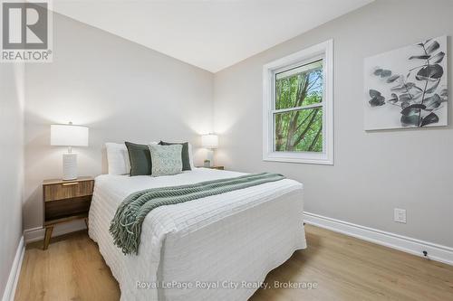 56 Dover Street, Waterloo, ON - Indoor Photo Showing Bedroom